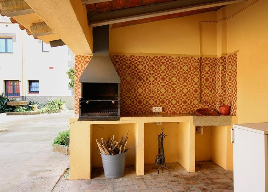 Casa Tapiolas Borrassá Extérieur photo