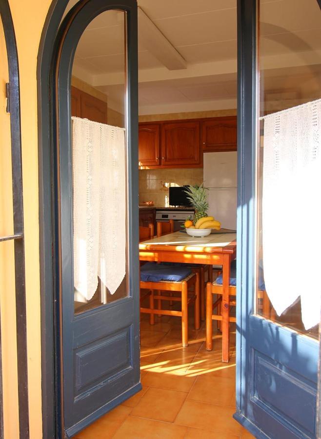 Casa Tapiolas Borrassá Extérieur photo